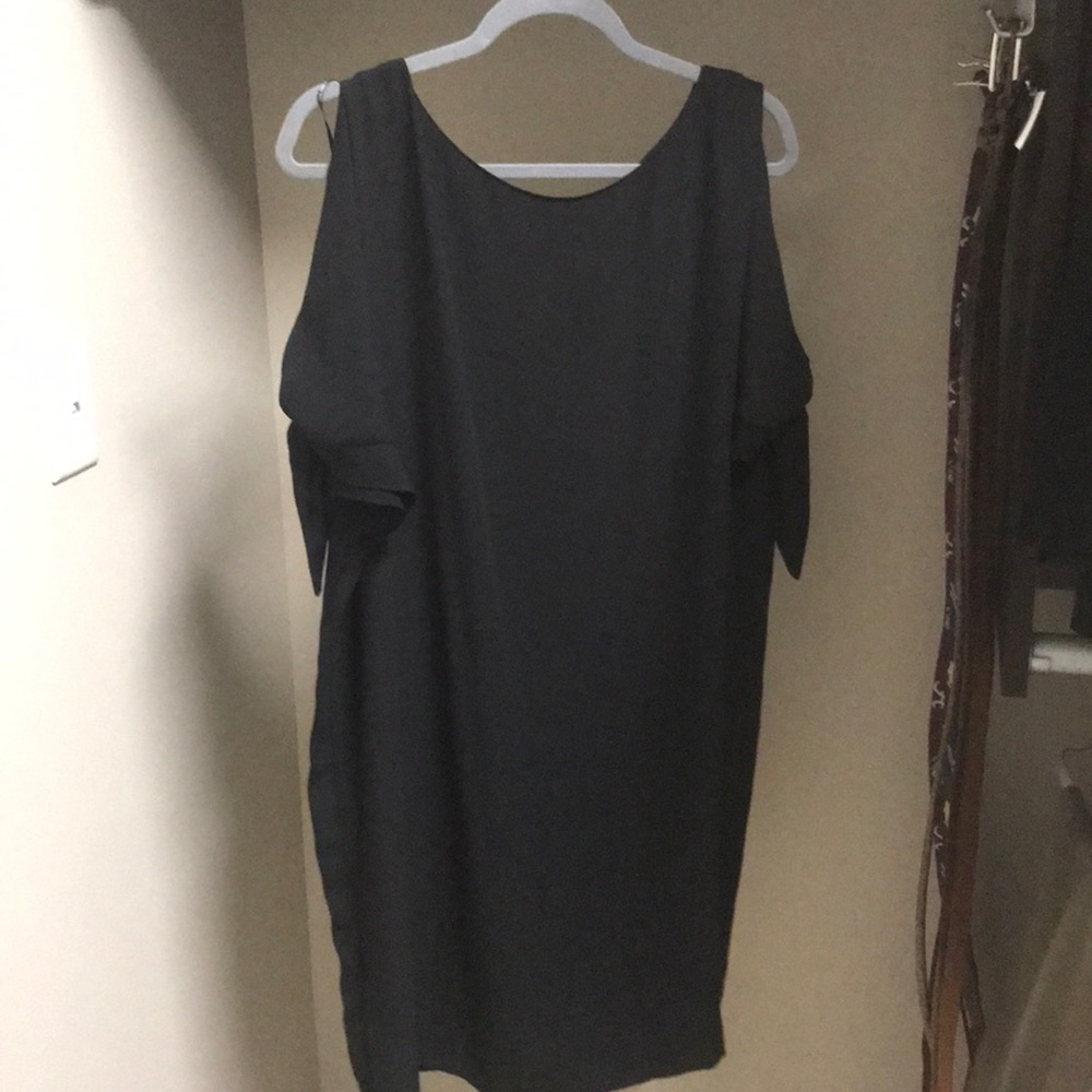 Vince Camuto black dress